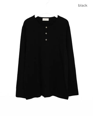 Buttoned long-sleeved T-shirt