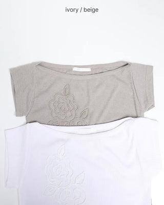 Flower embroidered short-sleeved T-shirt