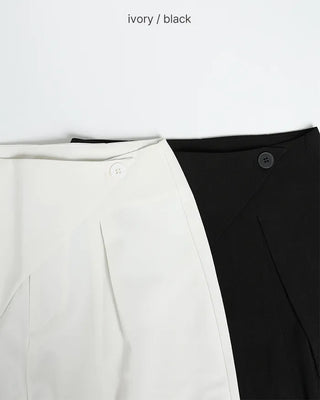 Wrap-design pleated wide slacks