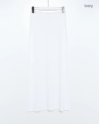 Lace slim-fit long skirt