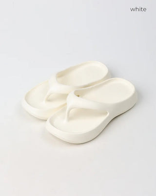 Round Bold Beach Sandals