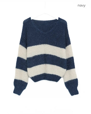 V-neck striped oversized knit