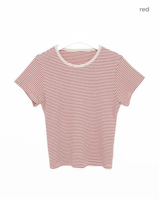 White ribbed border half-sleeve T-shirt
