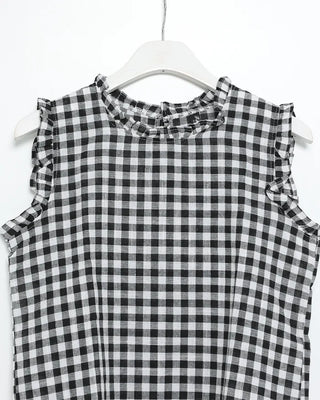 Frilled gingham check sleeveless blouse