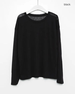 Simple long-sleeved T-shirt