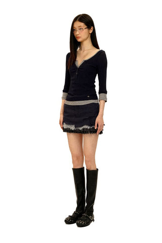 [Moromoro2] Layered Henley Top with Contrast  Trim
