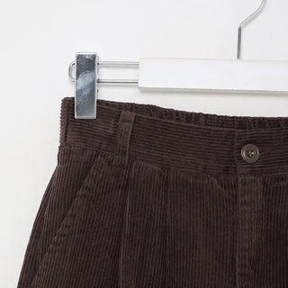 Two-pleat corduroy shorts