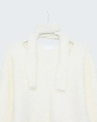 V-neck loose-fit knit and scarf set