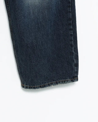 Wide distressed curved jeans