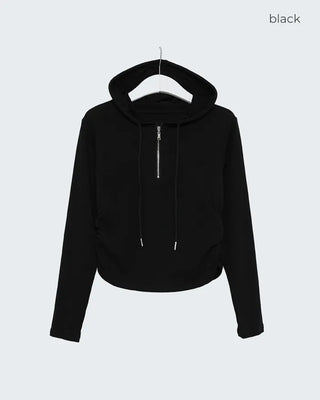 Side-gathered half-open hoodie