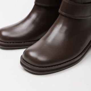 One-buckle half boots