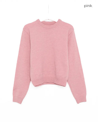 Round neck semi-cropped fine-gauge knit