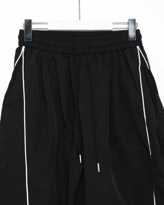 Out-piping tape easy pants