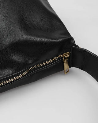 Gold buckle daily bag