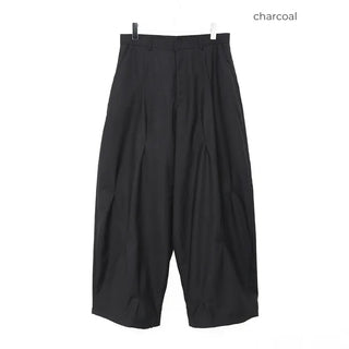 Pointed balloon fit slacks