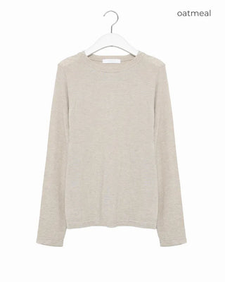 Round neck long-sleeve T-shirt