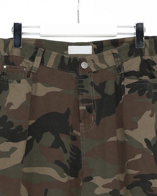 Hip pocket ring wide camouflage pants