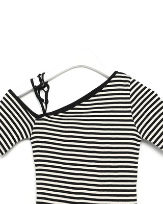 Striped one-shoulder short-sleeved T-shirt