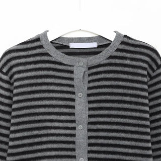 Bordered frill hem cardigan