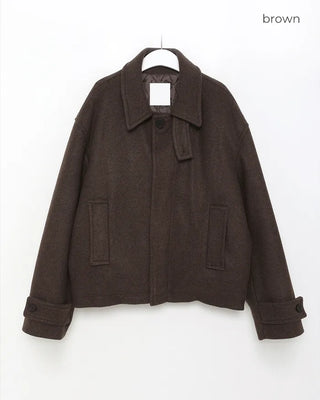 Button-collar half coat