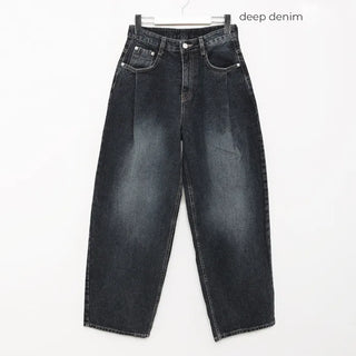 Pleated wide-leg denim pants