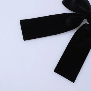 Black Big Ribbon Pin