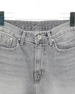 Simple straight-leg jeans