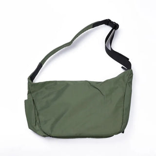 Pocket shoulder bag