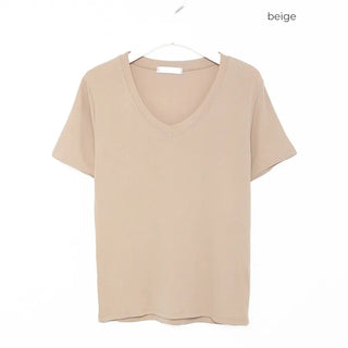 V-neck basic T-shirt