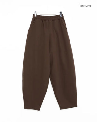 Curved wide sweatpants
