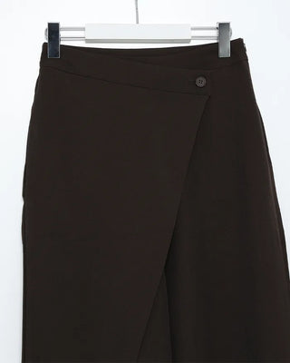 One-button side-wrap point slacks