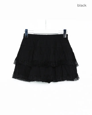 Lace tiered mini skirt