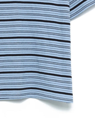 Semi-cropped border short-sleeved T-shirt