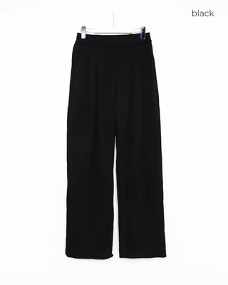 Wide sweatpants