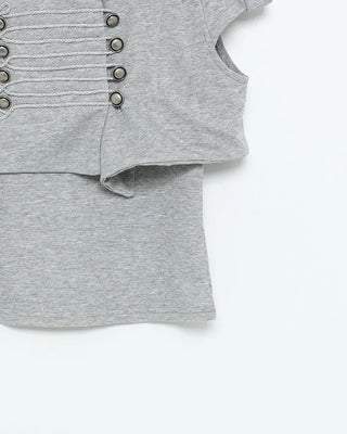 Button motif T-shirt