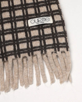 Big check fringe scarf