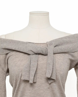 Tie-off shoulder knit