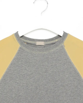 Raglan semi-cropped short-sleeved T-shirt
