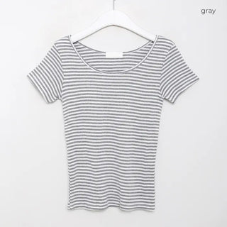 Bordered round short-sleeved T-shirt