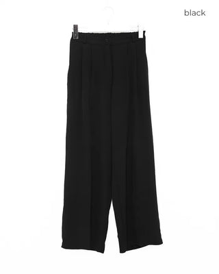 Simple pintuck slacks