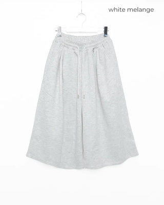 (Unisex) Bermuda-style pleated sweatpants