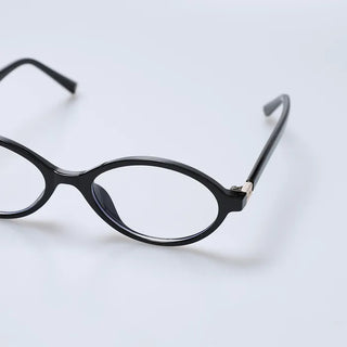 Oval frame glasses