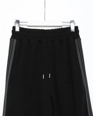 Line detail sweatpants