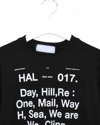 Long lettering half T-shirt