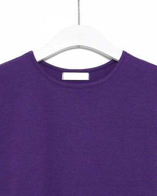 Semi-cropped short-sleeve T-shirt