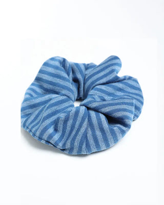 Border detail scrunchie
