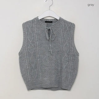 Ribbon knit vest