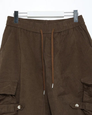 Wide cargo shorts