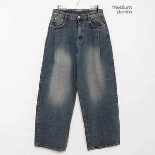 One-tuck wide denim pants