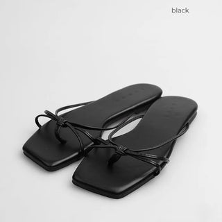 Flat thong sandals
